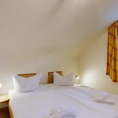 Strandnahe Fewos Mit Balkon, Meernixe, Binz