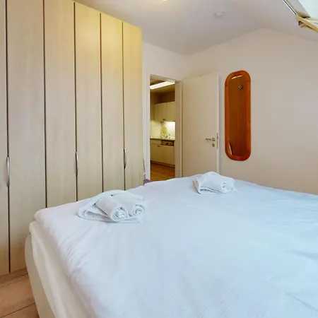 Lägenhet Strandnahe Fewos Mit Balkon, Meernixe, Binz