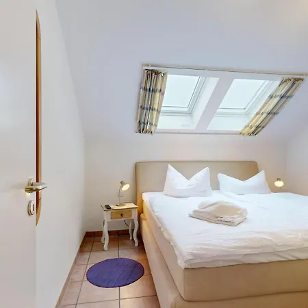 Strandnahe Fewos Mit Balkon, Meernixe, شقة بينز