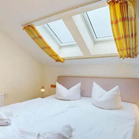 Strandnahe Fewos Mit Balkon, Meernixe, شقة