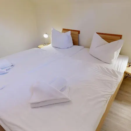 Strandnahe Fewos Mit Balkon, Meernixe, *