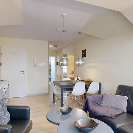 Strandnahe Fewos Mit Balkon, Meernixe, * بينز