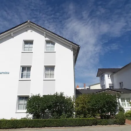 Strandnahe Fewos Mit Balkon, Meernixe, * Binz